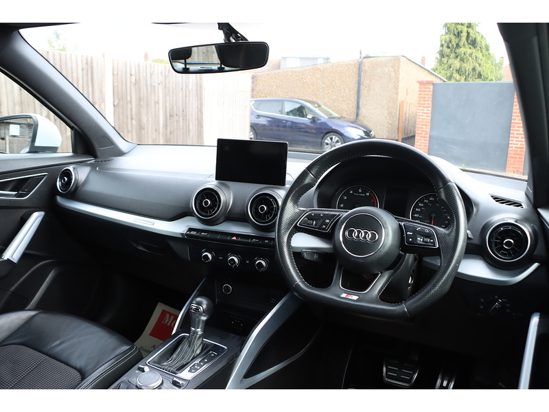 Audi 1.5 TFSI COD 35 S LINE SUV 5DR PETROL S TRONIC AUTO SAT NAV BLUETOOTH DAB STEREO PARKING AIDS JUST 2 OWNERS ONLY 65000 MILES SH NO ULEZ CHARGE 72-74 Mitcham Road