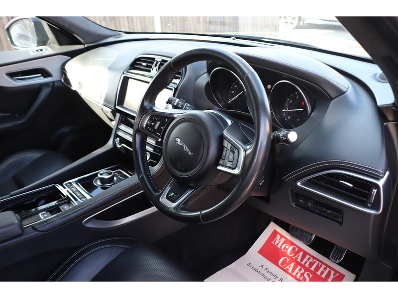 Jaguar 2.0 P250I R-SPORT SUV 5DR PETROL AWD AUTO HEATED SEATS SATNAV BLUETOOTH DAB RADIO APPLE CARPLAY REAR CAMERA PARKING AIDS 2 OWNERS ONLY 56000 MILES FSH 72-74 Mitcham Road
