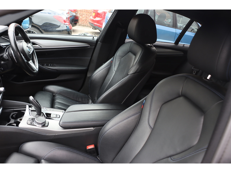 BMW 530E 2.0 9.2KWH M SPORT SALOON 4DR PETROL PLUG-IN HYBRID AUTO HEATED SEATS SAT NAV BLUETOOTH DAB STEREO APPLE CARPLAY REAR CAMERA ONLY 55000 MILES FSH 72-74 Mitcham Road