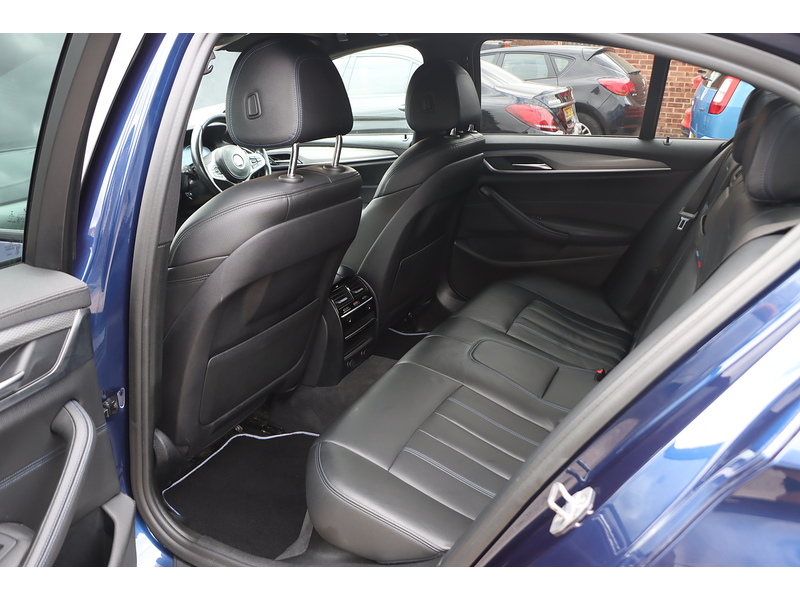 BMW 530E 2.0 9.2KWH M SPORT SALOON 4DR PETROL PLUG-IN HYBRID AUTO HEATED SEATS SAT NAV BLUETOOTH DAB STEREO APPLE CARPLAY REAR CAMERA ONLY 55000 MILES FSH 72-74 Mitcham Road