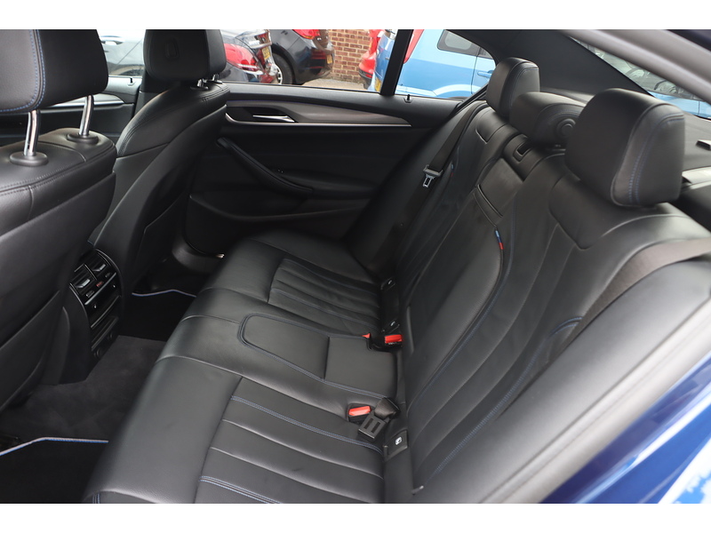 BMW 530E 2.0 9.2KWH M SPORT SALOON 4DR PETROL PLUG-IN HYBRID AUTO HEATED SEATS SAT NAV BLUETOOTH DAB STEREO APPLE CARPLAY REAR CAMERA ONLY 55000 MILES FSH 72-74 Mitcham Road