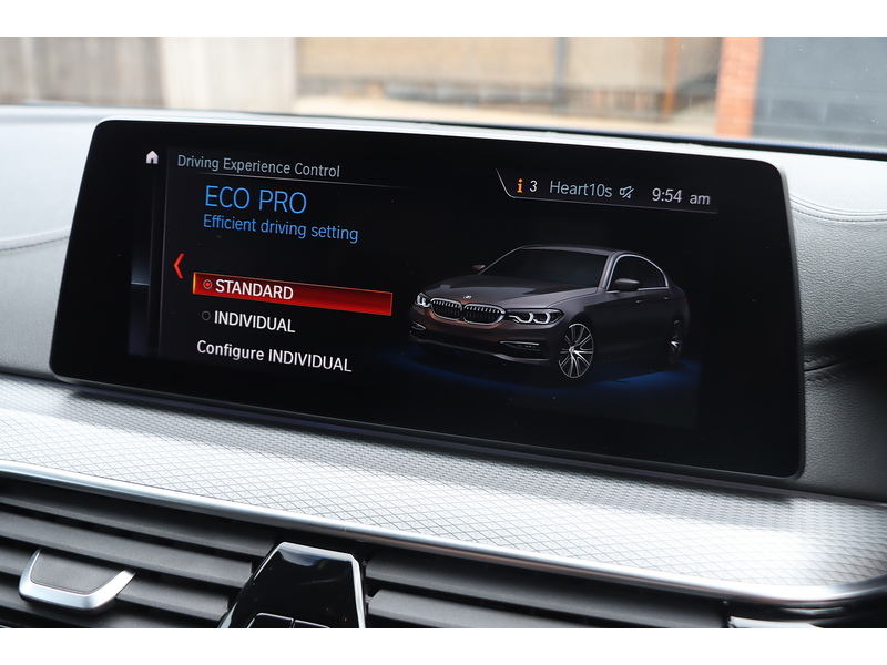 BMW 530E 2.0 9.2KWH M SPORT SALOON 4DR PETROL PLUG-IN HYBRID AUTO HEATED SEATS SAT NAV BLUETOOTH DAB STEREO APPLE CARPLAY REAR CAMERA ONLY 55000 MILES FSH 72-74 Mitcham Road
