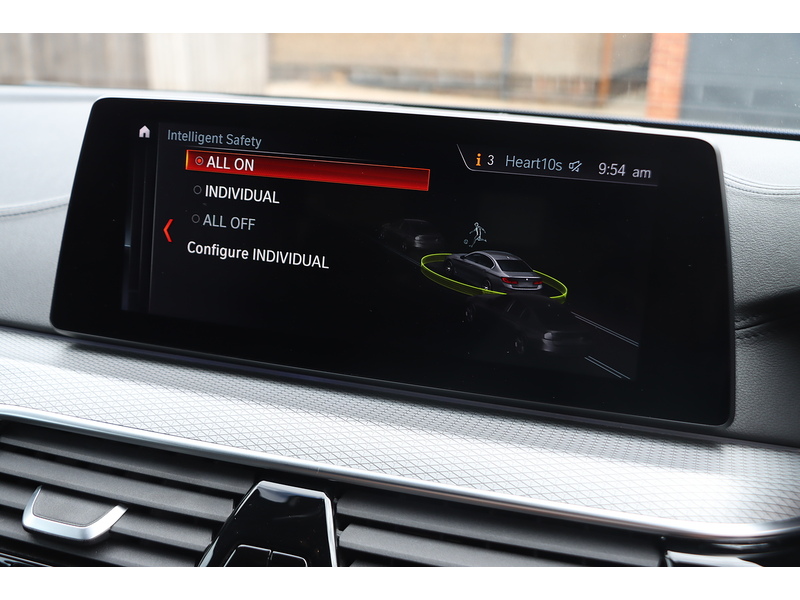 BMW 530E 2.0 9.2KWH M SPORT SALOON 4DR PETROL PLUG-IN HYBRID AUTO HEATED SEATS SAT NAV BLUETOOTH DAB STEREO APPLE CARPLAY REAR CAMERA ONLY 55000 MILES FSH 72-74 Mitcham Road