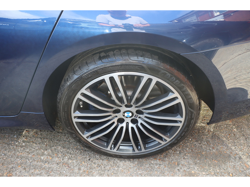 BMW 530E 2.0 9.2KWH M SPORT SALOON 4DR PETROL PLUG-IN HYBRID AUTO HEATED SEATS SAT NAV BLUETOOTH DAB STEREO APPLE CARPLAY REAR CAMERA ONLY 55000 MILES FSH 72-74 Mitcham Road