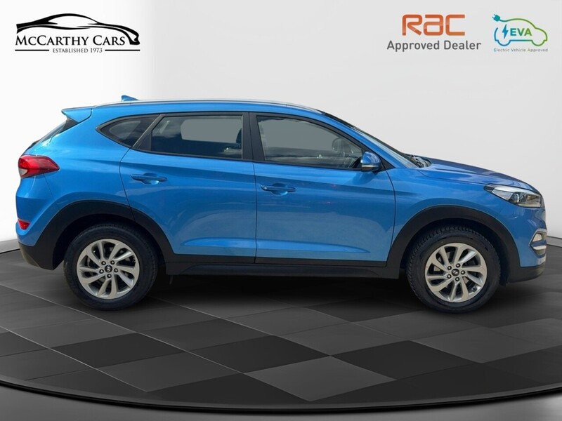 Hyundai 1.6 GDI BLUE DRIVE SE NAV SUV 5DR PETROL MANUAL HEATED SEATS SAT NAV BLUETOOTH DAB STEREO PARKING AIDS 2 OWNERS SAME OWNER FOR 5 YEARS 69000 MILES SH 72-74 Mitcham Road