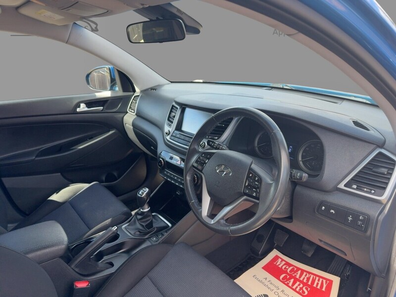 Hyundai 1.6 GDI BLUE DRIVE SE NAV SUV 5DR PETROL MANUAL HEATED SEATS SAT NAV BLUETOOTH DAB STEREO PARKING AIDS 2 OWNERS SAME OWNER FOR 5 YEARS 69000 MILES SH 72-74 Mitcham Road