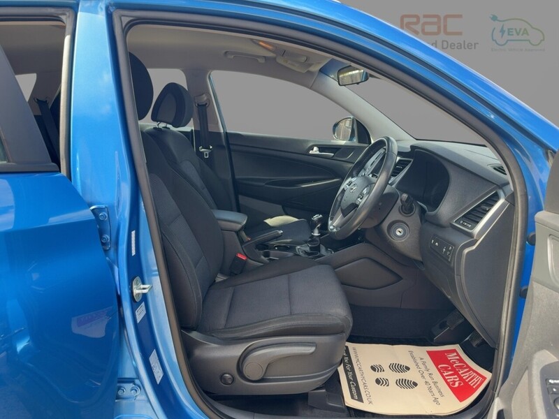 Hyundai 1.6 GDI BLUE DRIVE SE NAV SUV 5DR PETROL MANUAL HEATED SEATS SAT NAV BLUETOOTH DAB STEREO PARKING AIDS 2 OWNERS SAME OWNER FOR 5 YEARS 69000 MILES SH 72-74 Mitcham Road