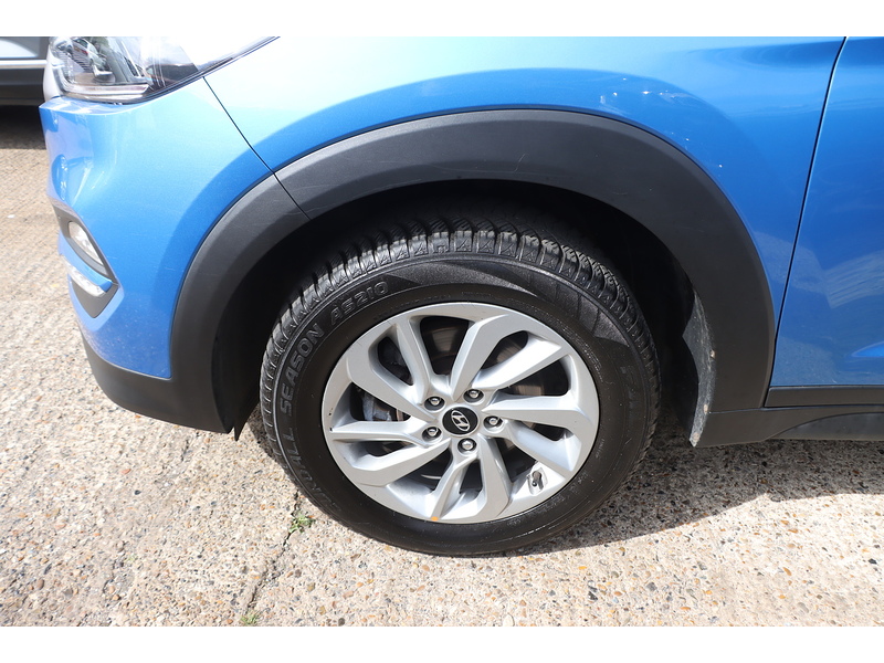 Hyundai 1.6 GDI BLUE DRIVE SE NAV SUV 5DR PETROL MANUAL HEATED SEATS SAT NAV BLUETOOTH DAB STEREO PARKING AIDS 2 OWNERS SAME OWNER FOR 5 YEARS 69000 MILES SH 72-74 Mitcham Road