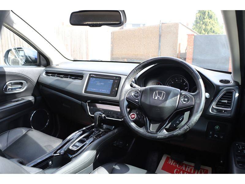 Honda 1.5 I-VTEC EX SUV 5DR PETROL CVT AUTO SUNROOF HEATED SEATS SAT NAV BLUETOOTH DAB STEREO REAR CAMERA PARKING AIDS 2 OWNERS 70000 MILES FSH 9 SERVICES 72-74 Mitcham Road