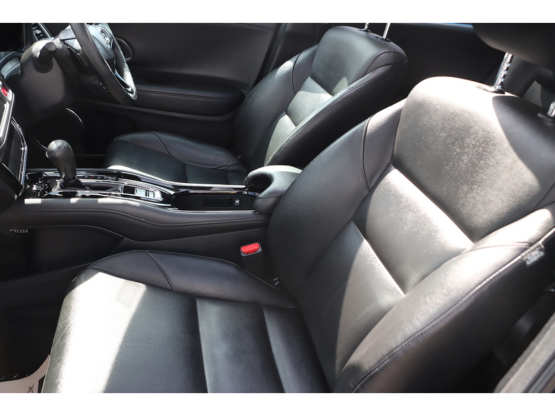 Honda 1.5 I-VTEC EX SUV 5DR PETROL CVT AUTO SUNROOF HEATED SEATS SAT NAV BLUETOOTH DAB STEREO REAR CAMERA PARKING AIDS 2 OWNERS 70000 MILES FSH 9 SERVICES 72-74 Mitcham Road