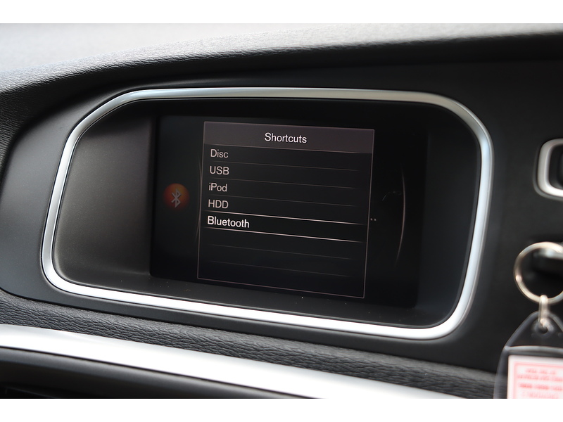 Volvo 1.5 T3 GPF Inscription Hatchback 5dr Petrol Auto Euro 6 (s/s) (152 ps) 72-74 Mitcham Road