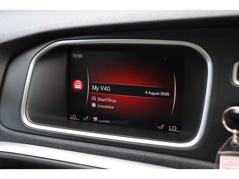 Volvo 1.5 T3 GPF Inscription Hatchback 5dr Petrol Auto Euro 6 (s/s) (152 ps) 72-74 Mitcham Road