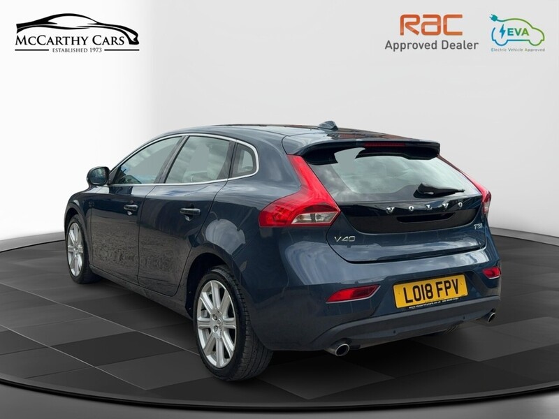 Volvo 1.5 T3 GPF Inscription Hatchback 5dr Petrol Auto Euro 6 (s/s) (152 ps) 72-74 Mitcham Road