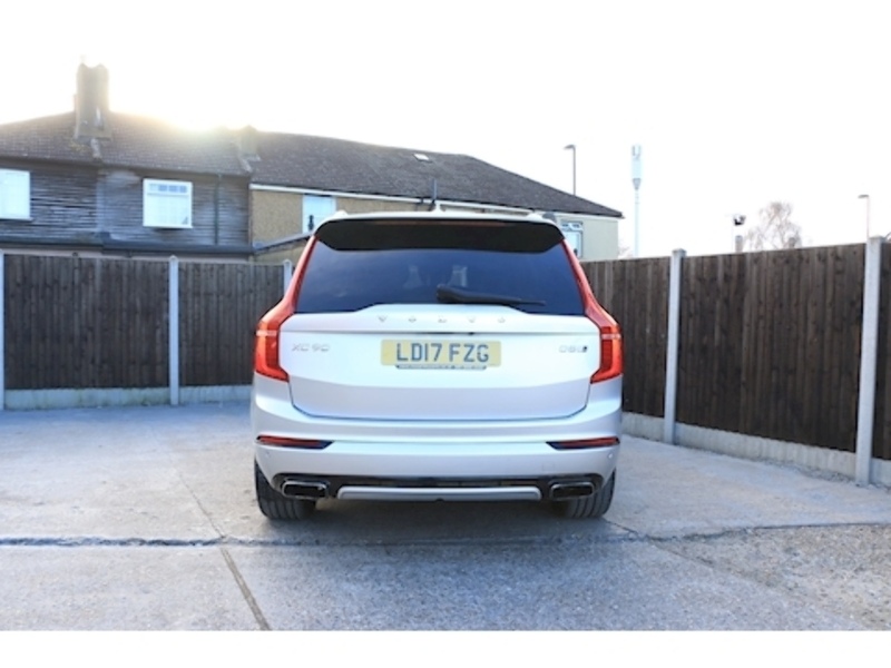 Volvo 2.0 D5 PowerPulse R-Design SUV 5dr Diesel Auto 4WD Euro 6 (s/s) (235 ps) 72-74 Mitcham Road