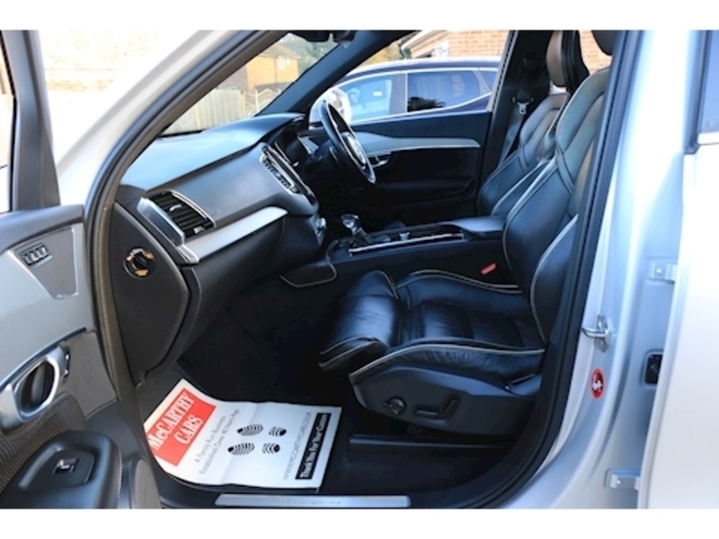 Volvo 2.0 D5 PowerPulse R-Design SUV 5dr Diesel Auto 4WD Euro 6 (s/s) (235 ps) 72-74 Mitcham Road