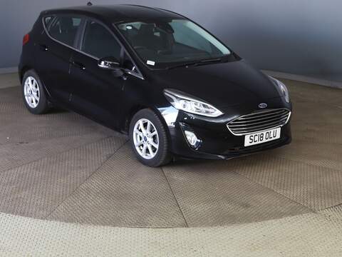 Ford 1.0T ECOBOOST ZETEC HATCHBACK 5DR PETROL AUTO SAT NAV BLUETOOTH DAB STEREO APPLE CARPLAY PARKING AIDS JUST 2 OWNERS ONLY 28000 MILES SH NO ULEZ CHARGE