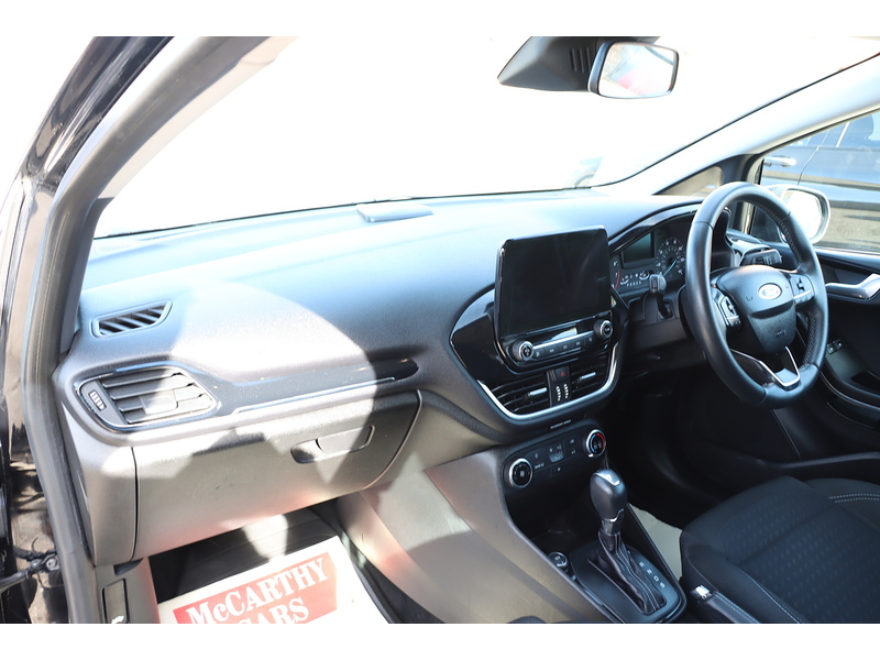 Ford 1.0T ECOBOOST ZETEC HATCHBACK 5DR PETROL AUTO SAT NAV BLUETOOTH DAB STEREO APPLE CARPLAY REAR CAMERA PARKING AIDS JUST 2 OWNERS ONLY 28000 MILES SH 92-96 Mitcham Road