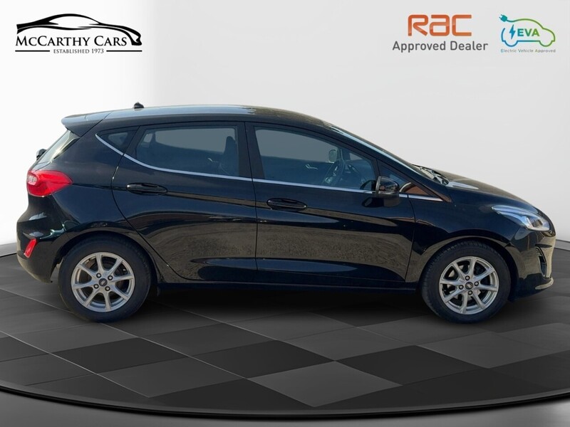 Ford 1.0T ECOBOOST ZETEC HATCHBACK 5DR PETROL AUTO SAT NAV BLUETOOTH DAB STEREO APPLE CARPLAY REAR CAMERA PARKING AIDS JUST 2 OWNERS ONLY 28000 MILES SH 92-96 Mitcham Road