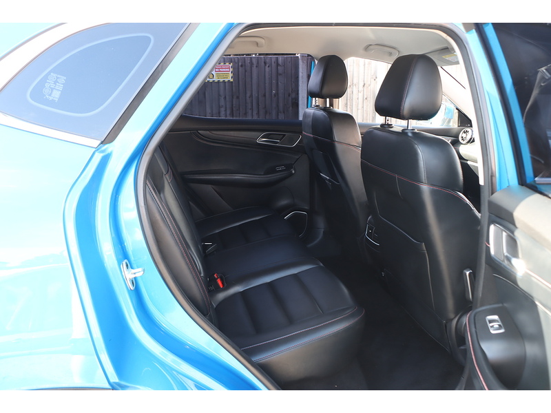 MG 1.5 T-GDI EXCITE SUV 5DR PETROL DCT AUTO SAT NAV BLUETOOTH DAB STEREO APPLE CARPLAY REAR CAMERA WITH PARKING AIDS JUST 2 OWNERS ONLY 55000 MILES SH 72-74 Mitcham Road