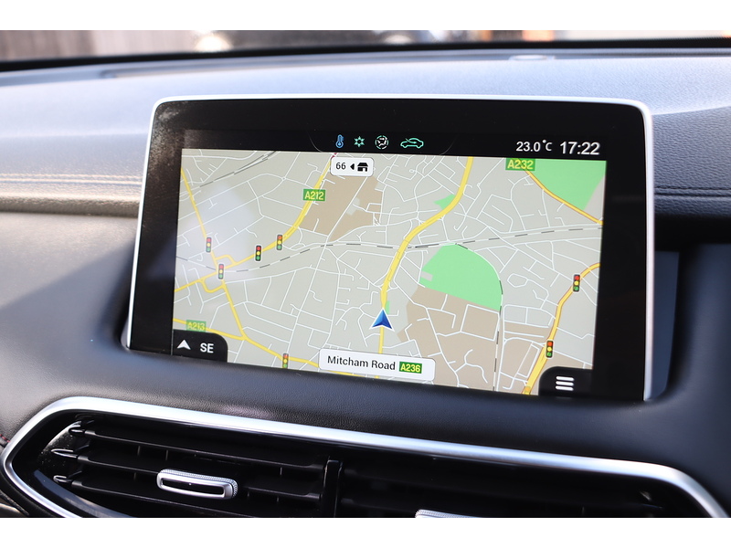 MG 1.5 T-GDI EXCITE SUV 5DR PETROL DCT AUTO SAT NAV BLUETOOTH DAB STEREO APPLE CARPLAY REAR CAMERA WITH PARKING AIDS JUST 2 OWNERS ONLY 55000 MILES SH 72-74 Mitcham Road