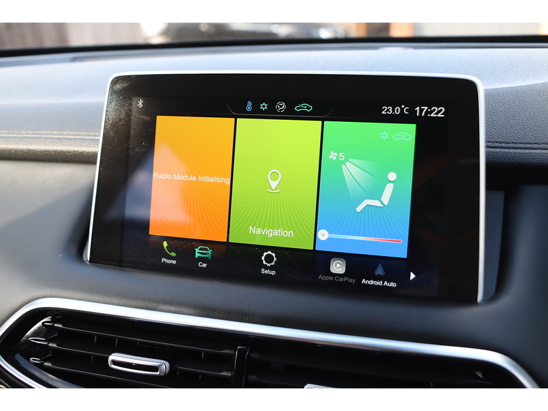 MG 1.5 T-GDI EXCITE SUV 5DR PETROL DCT AUTO SAT NAV BLUETOOTH DAB STEREO APPLE CARPLAY REAR CAMERA WITH PARKING AIDS JUST 2 OWNERS ONLY 55000 MILES SH 72-74 Mitcham Road