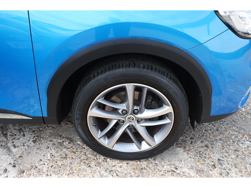 MG 1.5 T-GDI EXCITE SUV 5DR PETROL DCT AUTO SAT NAV BLUETOOTH DAB STEREO APPLE CARPLAY REAR CAMERA WITH PARKING AIDS JUST 2 OWNERS ONLY 55000 MILES SH 72-74 Mitcham Road