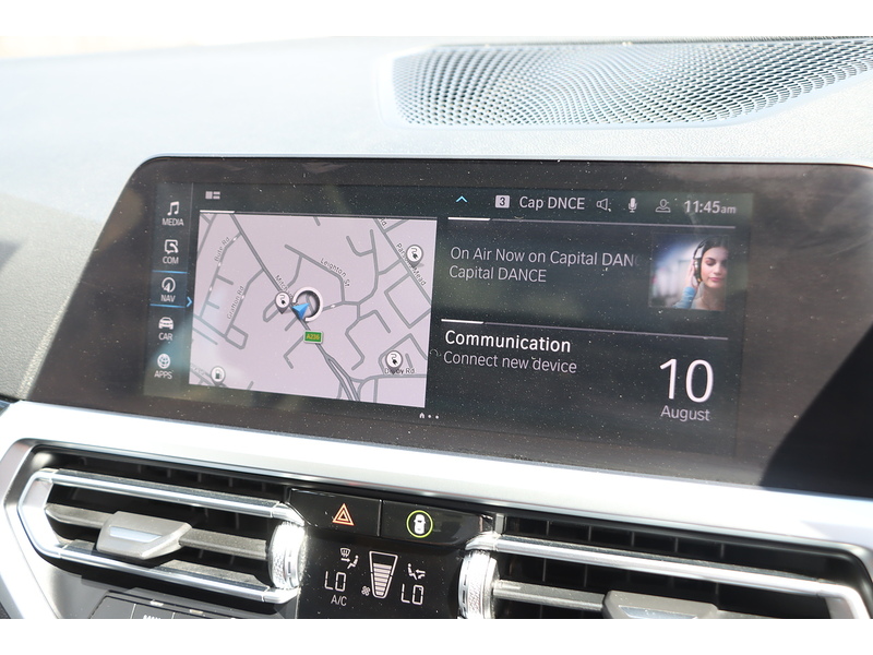 BMW 330E 2.0 12KWH SE PRO TOURING 5DR PETROL PLUG-IN HYBRID AUTO SUNROOF SAT NAV BLUETOOTH APPLE CARPLAY REAR CAMERA PARKING AIDS 2 OWNERS 74000 MILES SH 72-74 Mitcham Road
