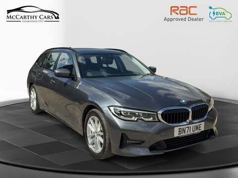 BMW 2.0 330e 12kWh SE Pro Touring 5dr Petrol Plug-in Hybrid Auto Euro 6 (s/s) (292 ps)