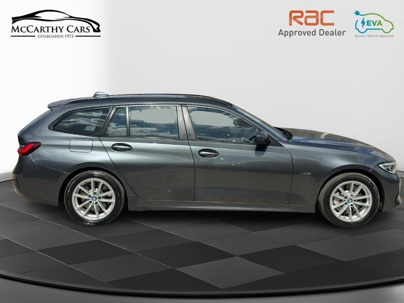 BMW 330E 2.0 12KWH SE PRO TOURING 5DR PETROL PLUG-IN HYBRID AUTO SUNROOF SAT NAV BLUETOOTH APPLE CARPLAY REAR CAMERA PARKING AIDS 2 OWNERS 74000 MILES SH 72-74 Mitcham Road