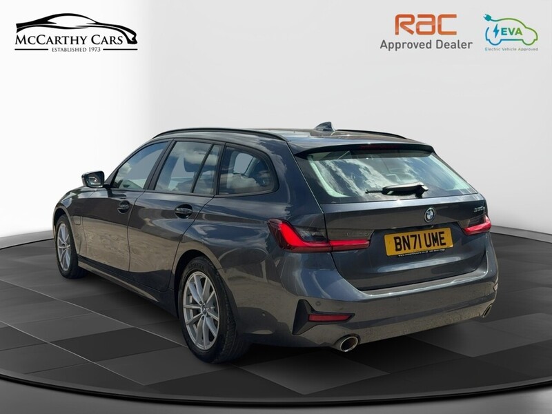 BMW 330E 2.0 12KWH SE PRO TOURING 5DR PETROL PLUG-IN HYBRID AUTO SUNROOF SAT NAV BLUETOOTH APPLE CARPLAY REAR CAMERA PARKING AIDS 2 OWNERS 74000 MILES SH 72-74 Mitcham Road