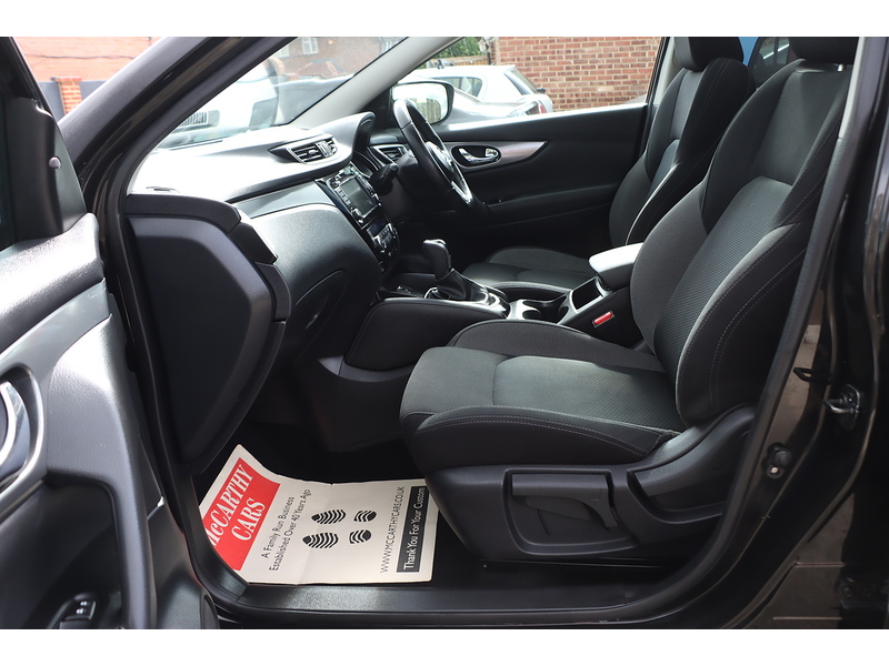 Nissan 1.3 DIG-T N-CONNECTA SUV 5DR PETROL DCT AUTO PAN ROOF SAT NAV BLUETOOTH DAB STEREO APPLE CARPLAY REAR CAMERA PARKING AIDS 2 OWNERS ONLY 46000 MILES SH 72-74 Mitcham Road