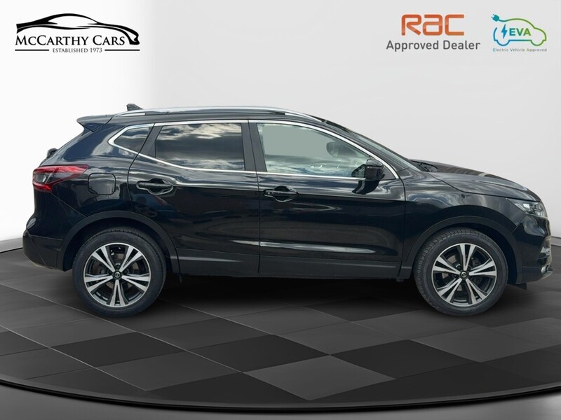 Nissan 1.3 DIG-T N-CONNECTA SUV 5DR PETROL DCT AUTO PAN ROOF SAT NAV BLUETOOTH DAB STEREO APPLE CARPLAY REAR CAMERA PARKING AIDS 2 OWNERS ONLY 46000 MILES SH 72-74 Mitcham Road