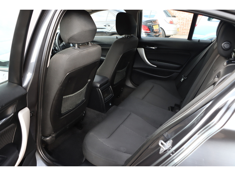 BMW 118I 1.5 SE HATCHBACK 5DR PETROL MANUAL SAT NAV BLUETOOTH DAB STEREO AIR CON PARKING AIDS JUST 1 OWNER FROM NEW ONLY 61000 MILES SH NO ULEZ CHARGE 72-74 Mitcham Road