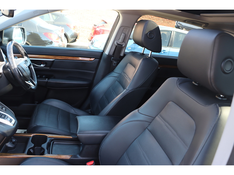 Honda 2.0 h i-MMD EX SUV 5dr Petrol Hybrid eCVT 4WD Euro 6 (s/s) (184 ps) 72-74 Mitcham Road