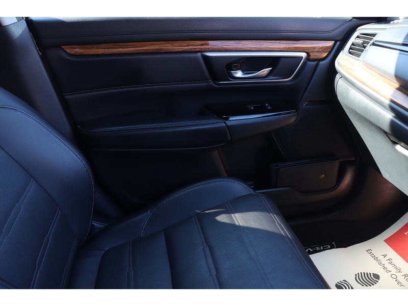 Honda 2.0 h i-MMD EX SUV 5dr Petrol Hybrid eCVT 4WD Euro 6 (s/s) (184 ps) 72-74 Mitcham Road