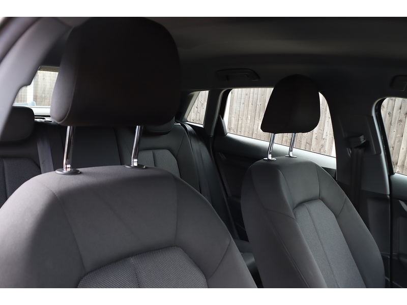 Audi 1.0 TFSI 30 TECHNIK SPORTBACK 5DR PETROL MANUAL SATNAV BLUETOOTH DAB RADIO APPLE CARPLAY PARKING AIDS JUST 2 OWNERS ONLY 70000 MILES SH NO ULEZ CHARGE 72-74 Mitcham Road