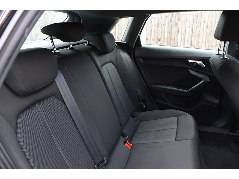 Audi 1.0 TFSI 30 TECHNIK SPORTBACK 5DR PETROL MANUAL SATNAV BLUETOOTH DAB RADIO APPLE CARPLAY PARKING AIDS JUST 2 OWNERS ONLY 70000 MILES SH NO ULEZ CHARGE 72-74 Mitcham Road