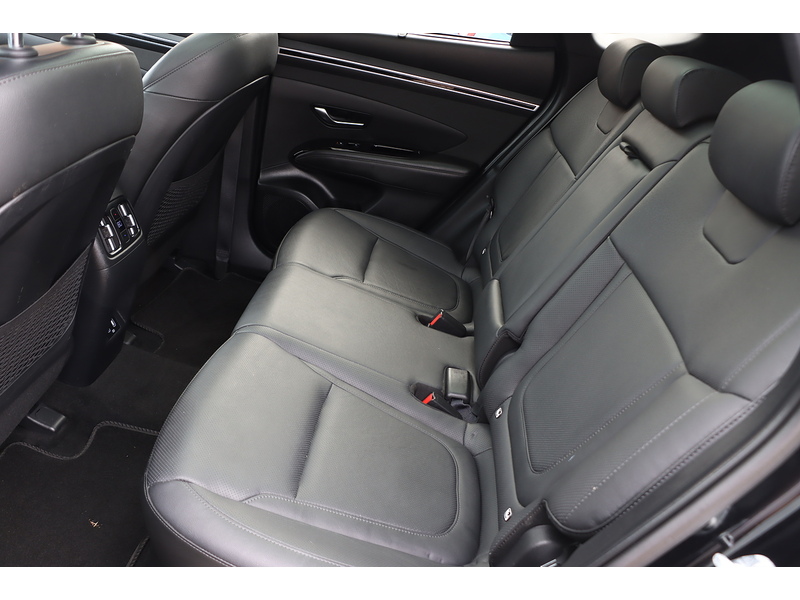 Hyundai 1.6 T-GDI 13.8KWH ULTIMATE SUV 5DR PETROL PLUG-IN HYBRID 4WD AUTO SUNROOF HEATED SEAT SATNAV BLUETOOTH APPLE CARPLAY REAR CAM 2 OWNERS 50000 MILES FSH 92-96 Mitcham Road