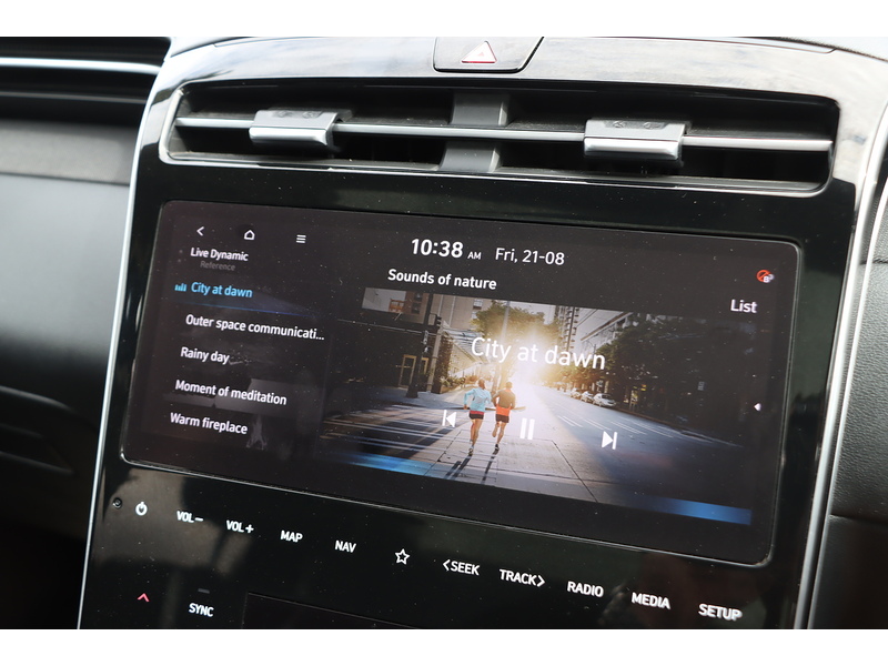 Hyundai 1.6 T-GDI 13.8KWH ULTIMATE SUV 5DR PETROL PLUG-IN HYBRID 4WD AUTO SUNROOF HEATED SEAT SATNAV BLUETOOTH APPLE CARPLAY REAR CAM 2 OWNERS 50000 MILES FSH 92-96 Mitcham Road