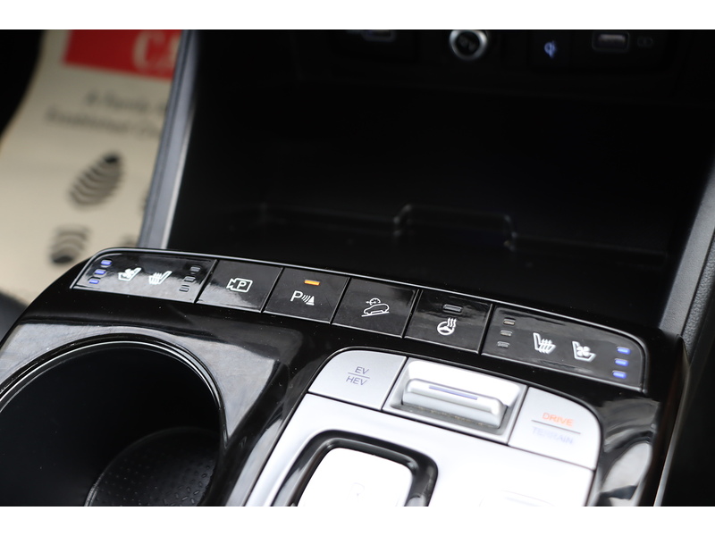 Hyundai 1.6 T-GDI 13.8KWH ULTIMATE SUV 5DR PETROL PLUG-IN HYBRID 4WD AUTO SUNROOF HEATED SEAT SATNAV BLUETOOTH APPLE CARPLAY REAR CAM 2 OWNERS 50000 MILES FSH 92-96 Mitcham Road