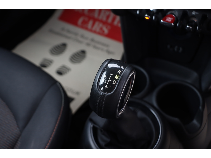 MINI 1.5 COOPER HATCHBACK 5DR PETROL AUTO BLUETOOTH DAB STEREO AIR CON PARKING AIDS JUST 2 OWNERS SAME OWNER FOR 8 YEARS ONLY 64000 MILES SH £35 ROAD TAX 72-74 Mitcham Road