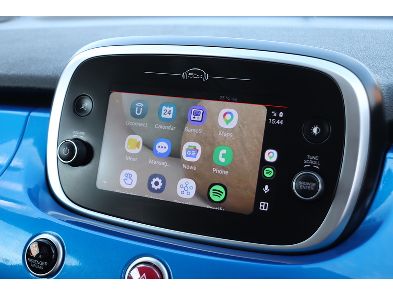 Fiat 1.3 FIREFLY TURBO MULTIAIR CROSS PLUS SUV 5DR PETROL DCT AUTO SATNAV BLUETOOTH DAB STEREO APPLE CARPLAY REAR CAM PARKING AIDS 2 OWNERS 45000 MILES FSH 72-74 Mitcham Road