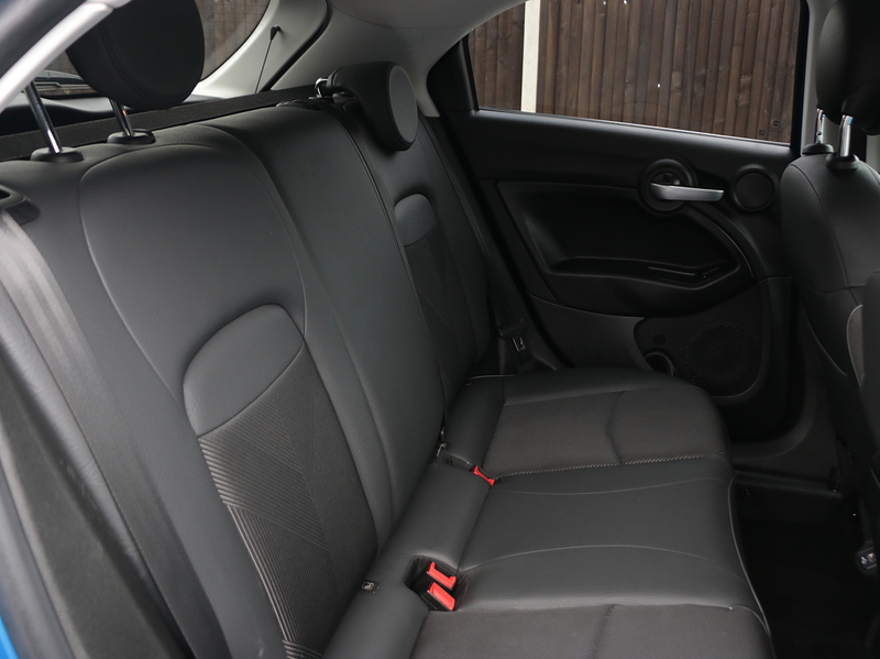 Fiat 1.3 FIREFLY TURBO MULTIAIR CROSS PLUS SUV 5DR PETROL DCT AUTO SATNAV BLUETOOTH DAB STEREO APPLE CARPLAY REAR CAM PARKING AIDS 2 OWNERS 45000 MILES FSH 72-74 Mitcham Road