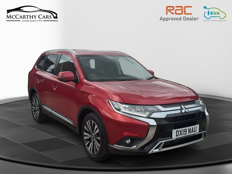 Mitsubishi 2.0 MIVEC JURO AUTO 7 SEATER HEATED SEATS SAT NAV BLUETOOTH DAB STEREO APPLE CARPLAY REAR CAMERA 2 OWNERS SAME OWNER FOR 3 YEARS ONLY 30000 MILES FSH 72-74 Mitcham Road