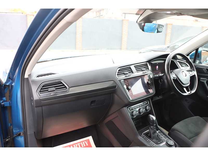Volkswagen 2.0 TSI SEL SUV 5DR PETROL DSG 4MOTION AUTO SUNROOF HEATED SEATS SAT NAV BLUETOOTH DAB STEREO APPLE CARPLAY PARKING AIDS JUST 1 OWNER 48000 MILES SH 72-74 Mitcham Road
