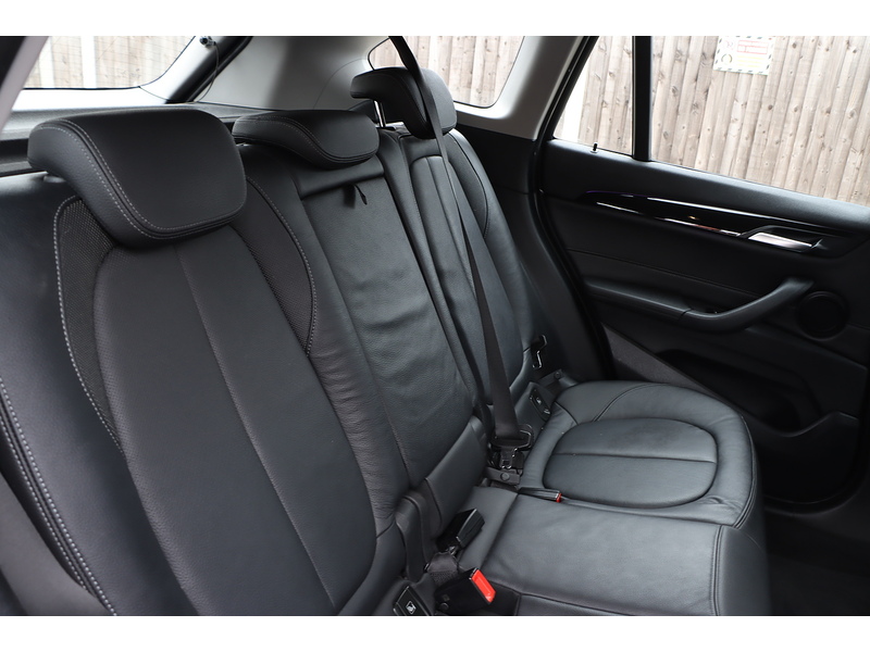 BMW 1.5 25E 10KWH XLINE SUV 5DR PETROL PLUG-IN HYBRID XDRIVE AUTO HEATED SEATS SAT NAV BLUETOOTH APPLE CARPLAY PARKING AIDS JUST 1 OWNER 65000 MILES FSH 72-74 Mitcham Road