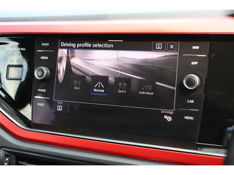 Volkswagen 2.0 TSI GTI HATCHBACK 5DR PETROL DSG AUTO BLUETOOTH DAB RADIO USB INPUT APPLE CARPLAY PARKING AIDS 1 OWNER FROM NEW ONLY 40000 MILES SH NO ULEZ CHARGE 72-74 Mitcham Road