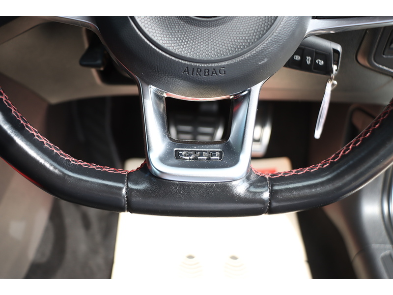 Volkswagen 2.0 TSI GTI HATCHBACK 5DR PETROL DSG AUTO BLUETOOTH DAB RADIO USB INPUT APPLE CARPLAY PARKING AIDS 1 OWNER FROM NEW ONLY 40000 MILES SH NO ULEZ CHARGE 72-74 Mitcham Road