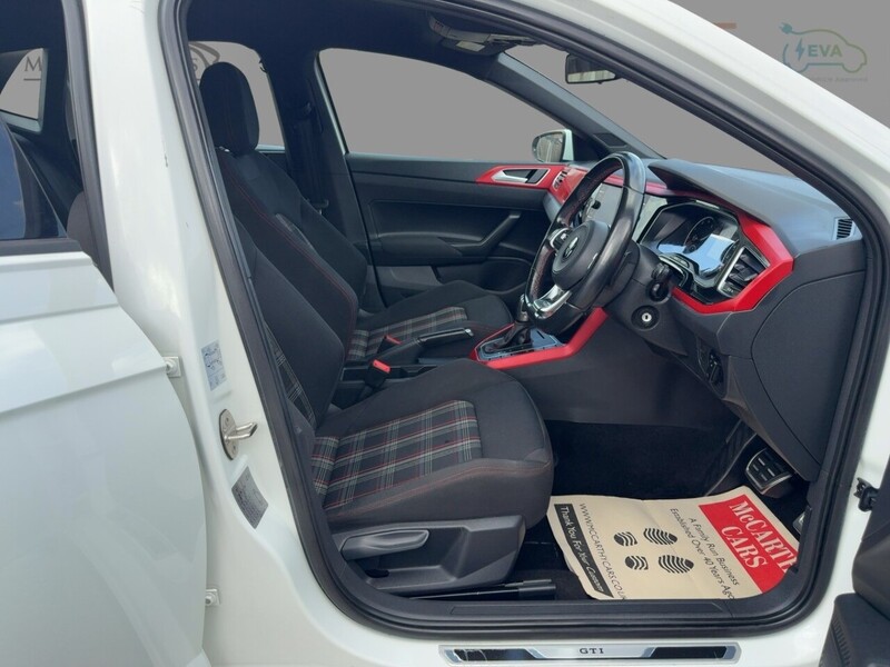 Volkswagen 2.0 TSI GTI HATCHBACK 5DR PETROL DSG AUTO BLUETOOTH DAB RADIO USB INPUT APPLE CARPLAY PARKING AIDS 1 OWNER FROM NEW ONLY 40000 MILES SH NO ULEZ CHARGE 72-74 Mitcham Road