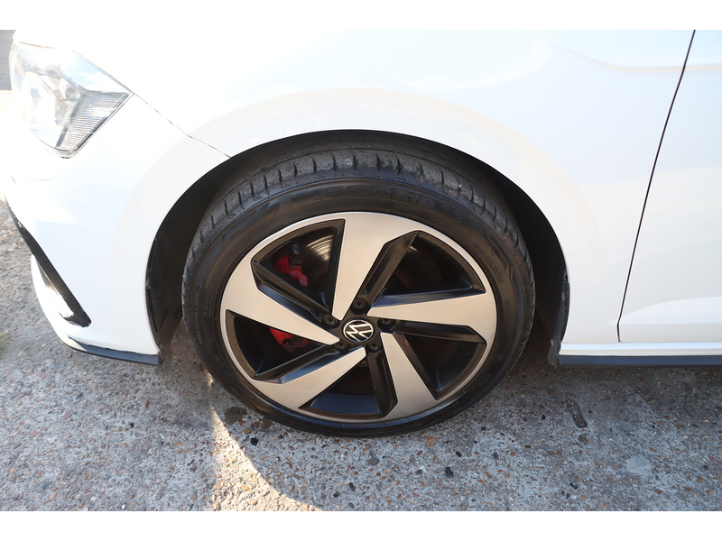 Volkswagen 2.0 TSI GTI HATCHBACK 5DR PETROL DSG AUTO BLUETOOTH DAB RADIO USB INPUT APPLE CARPLAY PARKING AIDS 1 OWNER FROM NEW ONLY 40000 MILES SH NO ULEZ CHARGE 72-74 Mitcham Road